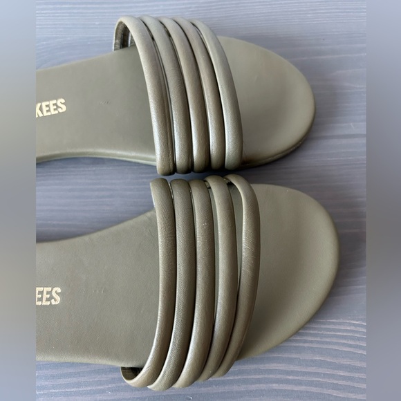TKEES Size 7 Olive Green Serena Slide Sandals - Picture 9 of 9